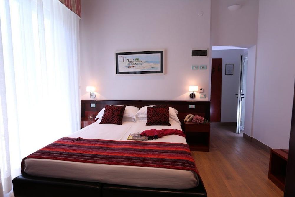 Hotel Orizzonte Bellaria-Igea Marina Exterior foto