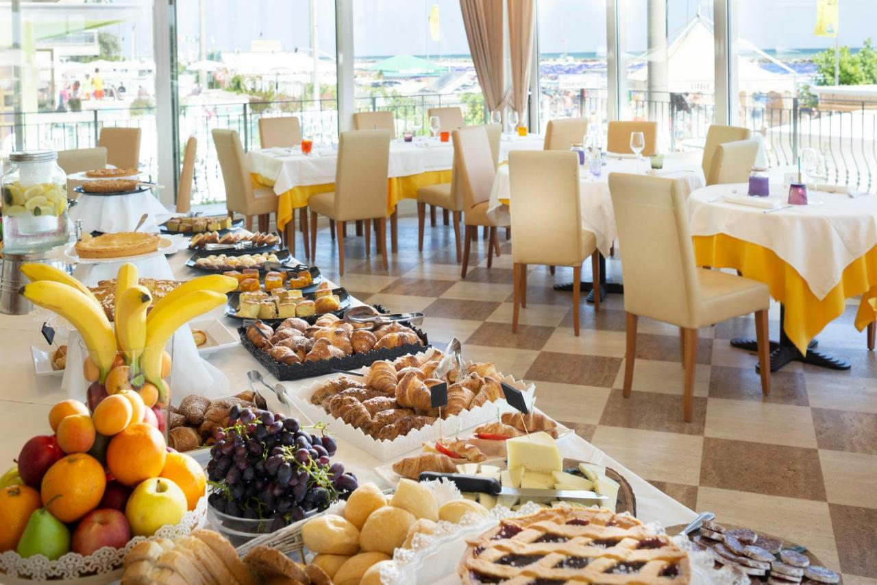 Hotel Orizzonte Bellaria-Igea Marina Exterior foto
